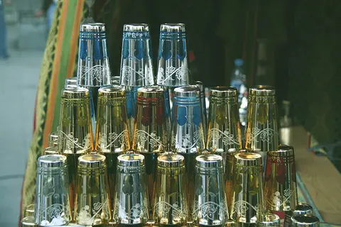 Théière marocaine argentée 1 L