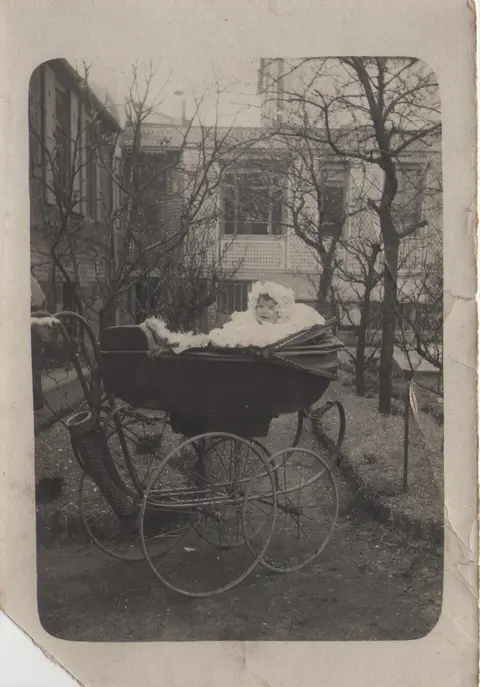 Poussette canne légère