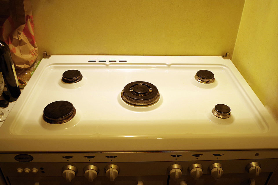 Cuisinière 4 feux Whirlpool four électrique